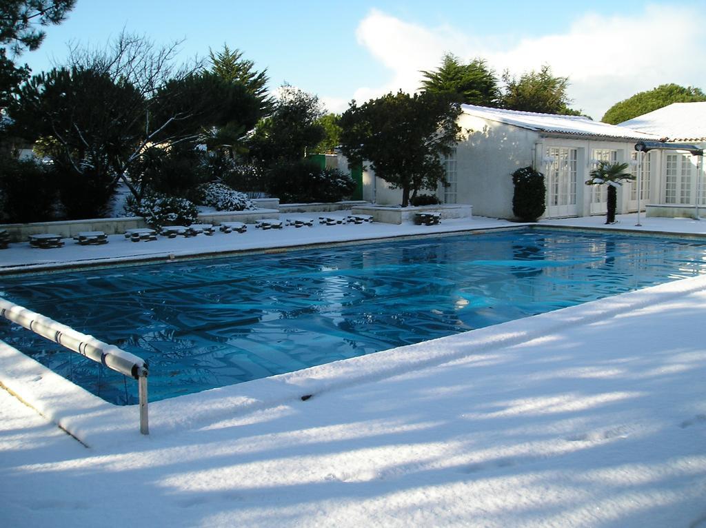 Hotel Les Gollandieres Le Bois-Plage-en-Ré Buitenkant foto