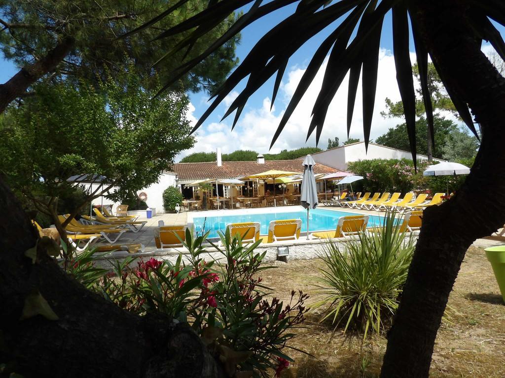 Hotel Les Gollandieres Le Bois-Plage-en-Ré Buitenkant foto