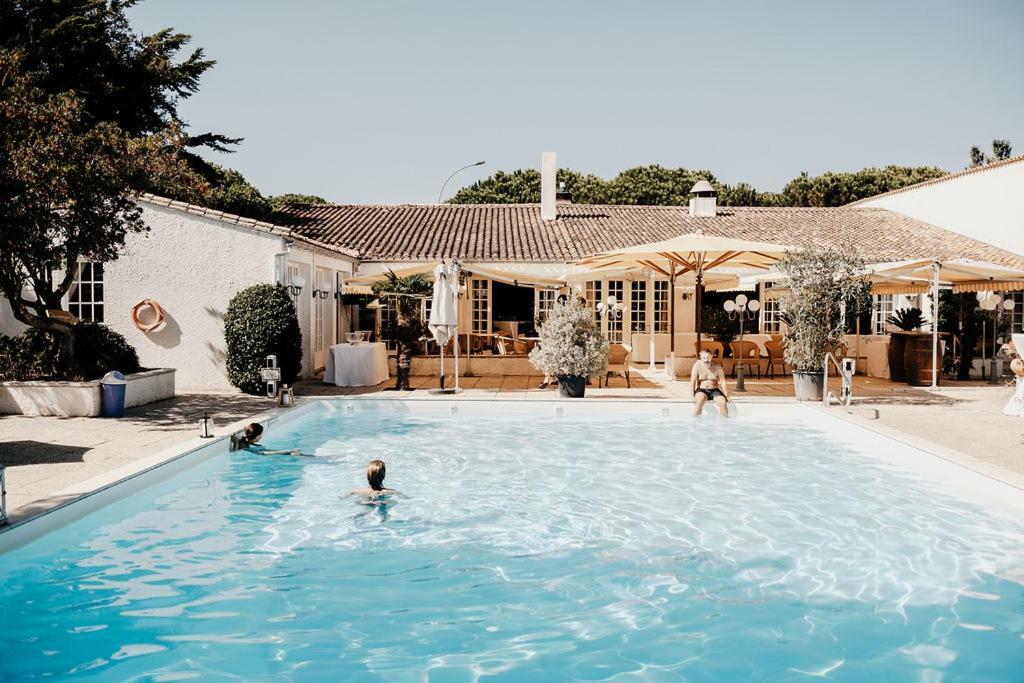 Hotel Les Gollandieres Le Bois-Plage-en-Ré Buitenkant foto